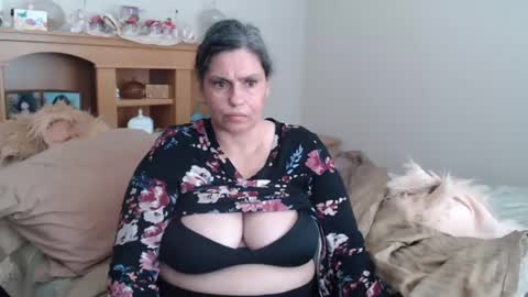 Snapshot of lalaisallbad chatting on 02-22-25, 07:03 Naomi Rose online show from 02-22-25, 07:03