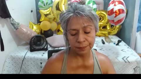 lalisha online show from 12-23-25, 01:03