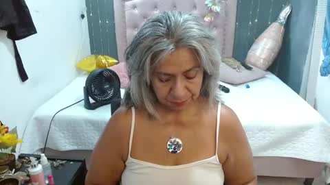 Snapshot of lalisha_96 chatting on 04-28-26, 01:26 lalisha online show from 04-28-26, 01:26