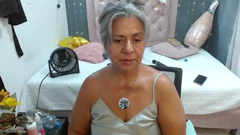 Snapshot of lalisha_96 chatting on 04-28-26, 02:27 lalisha online show from 04-28-26, 02:27
