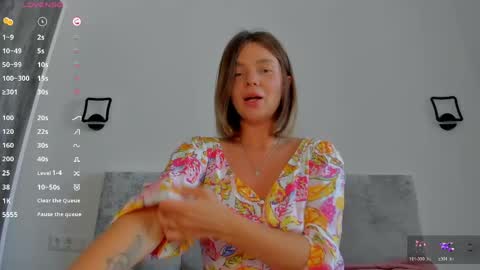 Lallie  online show from 06-04-26, 11:49