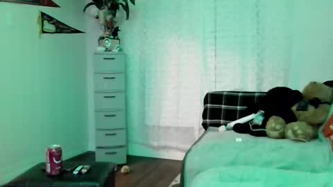 Snapshot of lalove99 chatting on 09-15-25, 02:00 LALOVE99 online show from 09-15-25, 02:00