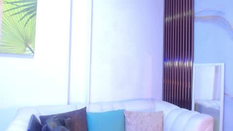 Snapshot of laly_cherry_ chatting on 10-09-25, 12:25 Laura online show from 10-09-25, 12:25