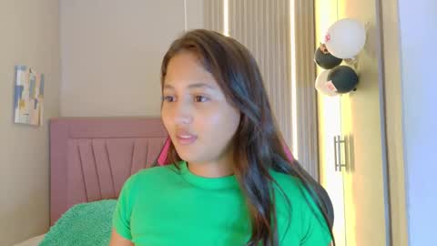 Snapshot of laly_cherry_ chatting on 11-16-25, 12:11 Laura online show from 11-16-25, 12:11