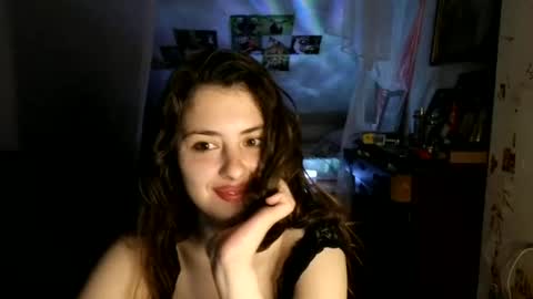 Snapshot of lama111111mama chatting on 06-12-26, 08:52 I work 5PM to 9 PM EST New York online show from 06-12-26, 08:52