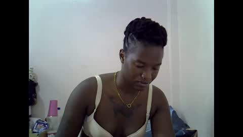 Snapshot of lamensha chatting on 10-10-25, 08:57 lamensha online show from 10-10-25, 08:57