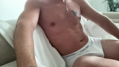 Snapshot of lampardinho91 chatting on 07-08-26, 12:53 lampardinho91 online show from 07-08-26, 12:53