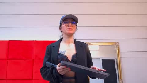 Snapshot of lana_banner chatting on 10-05-25, 05:50 LanaBanner online show from 10-05-25, 05:50