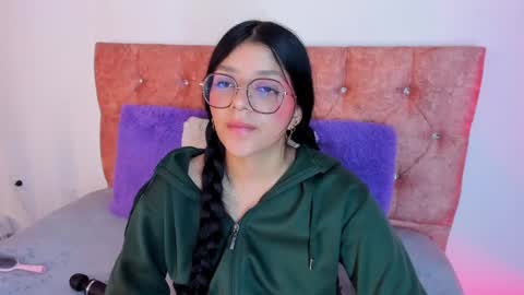 ... .          . ... online show from 02-12-25, 03:05