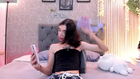 lana_gill online show from 04-12-26, 04:56