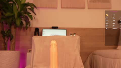 lana_kane_ online show from 01-04-25, 07:44