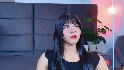 valentino moon online show from 04-13-26, 12:27