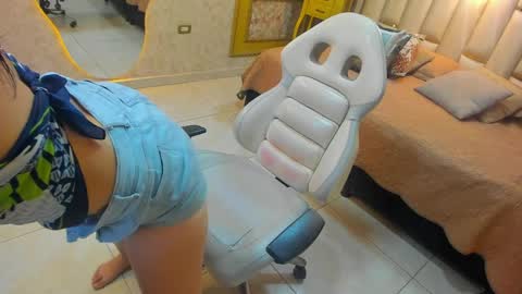 Lana Rey online show from 04-07-26, 02:06