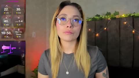 Lana online show from 03-06-26, 04:20