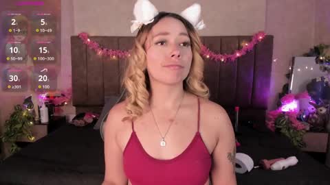 Snapshot of lanaamills chatting on 04-26-26, 05:38 Lana online show from 04-26-26, 05:38