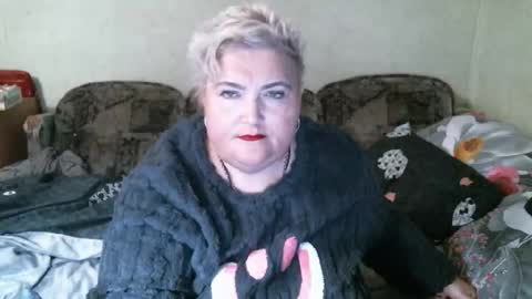 lanacat555 online show from 12-16-25, 09:09