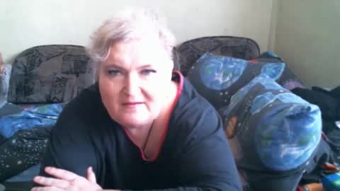 lanacat555 online show from 04-17-26, 06:16