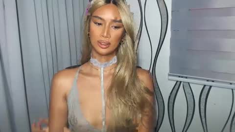 Lana online show from 02-16-25, 02:54