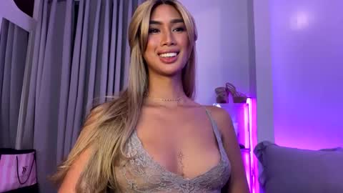 Lana online show from 03-07-25, 04:57