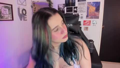 Snapshot of lanaherondale_ chatting on 11-06-25, 11:59 lanaherondale_ online show from 11-06-25, 11:59