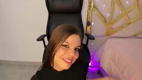 LanaJones online show from 03-06-25, 06:48