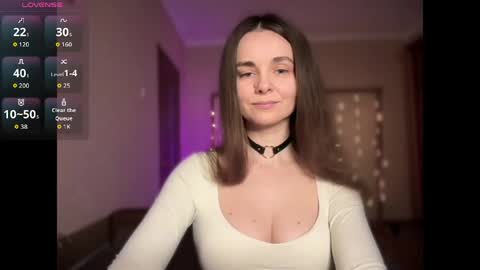 Snapshot of lanaloulou chatting on 05-23-26, 07:40 Lana online show from 05-23-26, 07:40