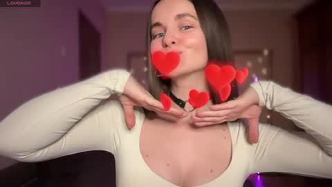Snapshot of lanaloulou chatting on 07-23-26, 09:02 Lana online show from 07-23-26, 09:02