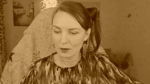 Snapshot of lanaradiance chatting on 05-14-26, 03:19 Lana Radiance online show from 05-14-26, 03:19