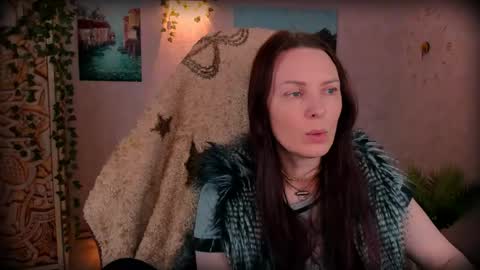 Snapshot of lanaradiance chatting on 06-02-26, 02:30 Lana Radiance online show from 06-02-26, 02:30