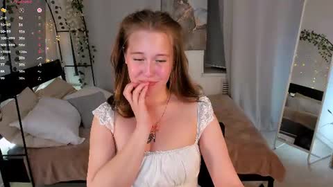 Lana online show from 06-19-26, 09:29