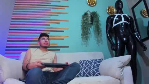 Lance  Max  online show from 04-18-26, 02:48