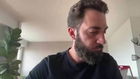 Snapshot of lanimalr chatting on 10-21-25, 02:07 Lanimal online show from 10-21-25, 02:07