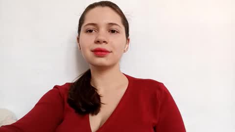 Taisia Tai online show from 11-30-25, 06:17