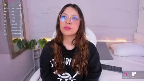 Snapshot of lanna_18_ chatting on 06-03-26, 02:33 Lanna online show from 06-03-26, 02:33