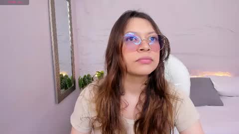 Snapshot of lanna_18_ chatting on 07-13-26, 01:14 Lanna online show from 07-13-26, 01:14