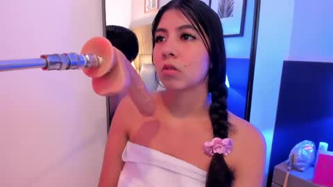Snapshot of lanna_doll_ chatting on 04-29-26, 11:47 Lanna 4 online show from 04-29-26, 11:47