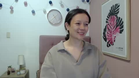 Snapshot of lanna_mills chatting on 06-30-26, 01:34 Lanna online show from 06-30-26, 01:34