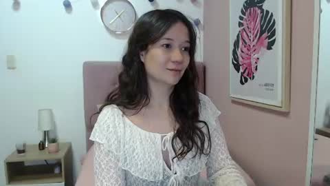 Snapshot of lanna_mills chatting on 07-18-26, 01:26 Lanna online show from 07-18-26, 01:26