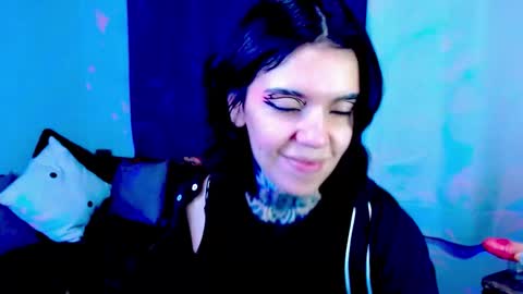 LANNIE   online show from 02-01-26, 03:27