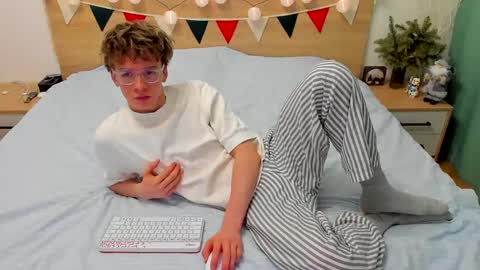 Fandi online show from 01-18-25, 12:26