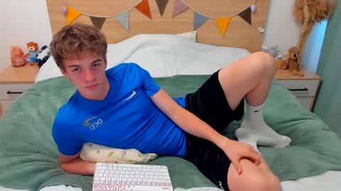 Fandi online show from 04-07-26, 12:27