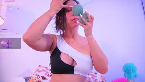 Snapshot of lara_giraldo chatting on 02-02-25, 03:10 Hello Guys I am Lara Giraldo WELCOME To my room online show from 02-02-25, 03:10