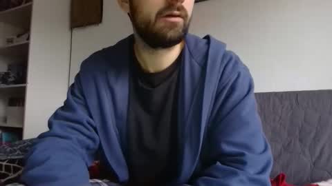 Snapshot of laraaan chatting on 12-12-24, 01:17 laraaan online show from 12-12-24, 01:17