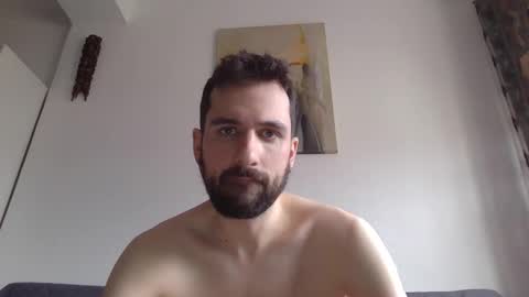 Snapshot of laraaan chatting on 12-19-25, 10:11 laraaan online show from 12-19-25, 10:11