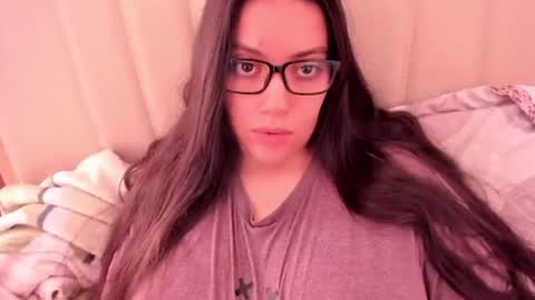 lara online show from 04-19-26, 02:27