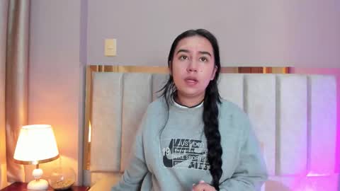 Snapshot of laragoldd chatting on 02-07-26, 12:36 Lara Gold online show from 02-07-26, 12:36