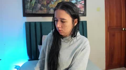 Snapshot of laragoldd chatting on 02-23-26, 12:24 Lara Gold online show from 02-23-26, 12:24