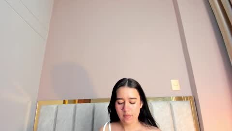 Snapshot of laragoldd chatting on 02-27-26, 01:05 Lara Gold online show from 02-27-26, 01:05