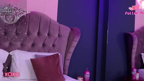 LaraKent online show from 01-15-26, 08:56