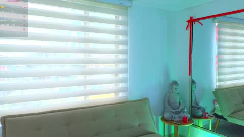 Snapshot of laralane_ chatting on 01-08-25, 03:39 Lara online show from 01-08-25, 03:39